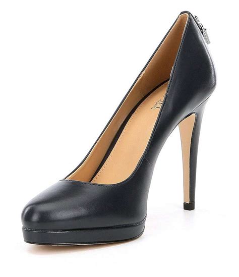 Michael Kors Antoinette Pumps .